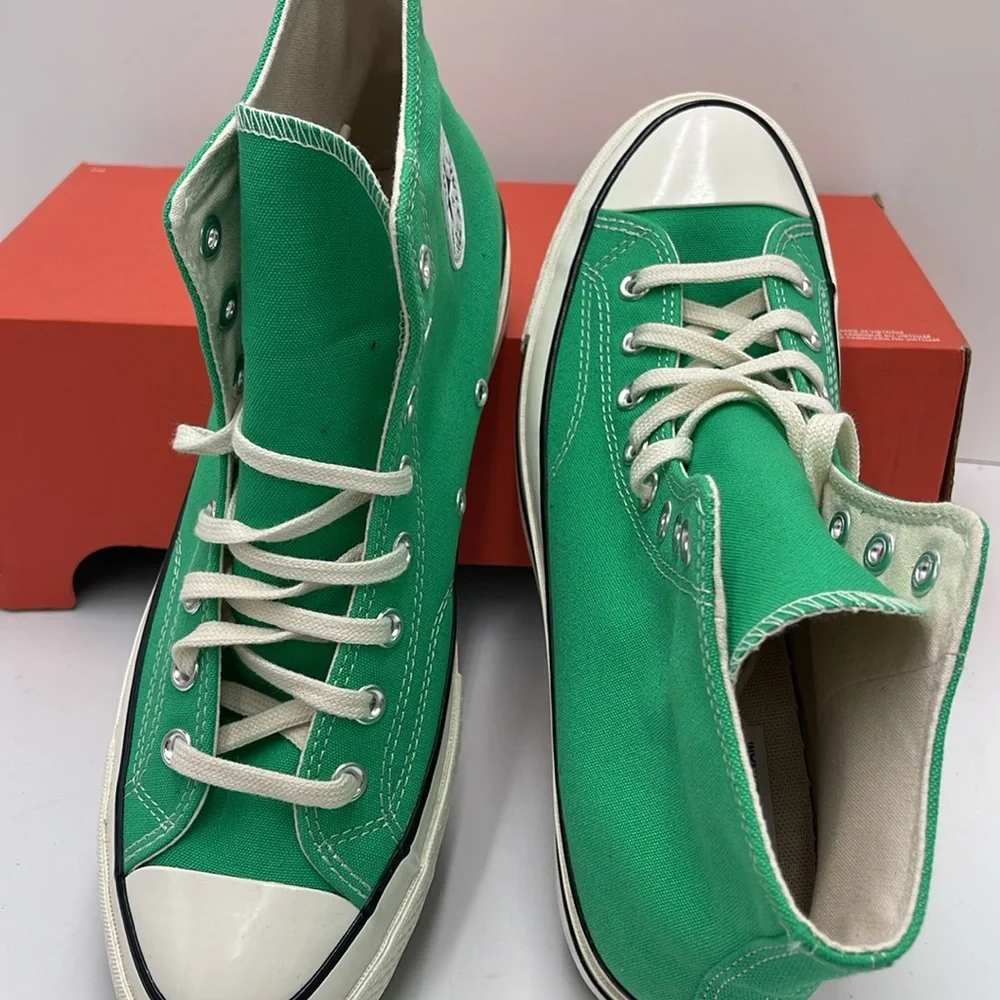 Converse Men’s Emerald High-Top Sneakers A08613F
CHUCK 70 HI
APEX GREEN/EGRET/BL - Picture 12 of 16